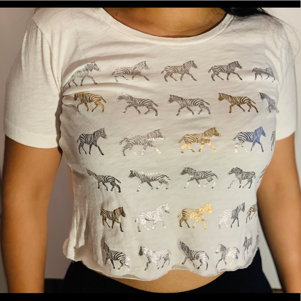 crop top. - Picture 5 of 5